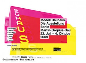 Cartel de la exposición Bauhaus en Berlín.