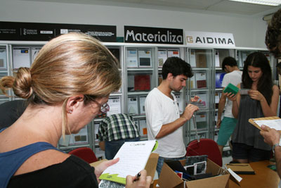 Taller PLANET DESIGN en la biblioteca MATERIALIZA de AIDIMA