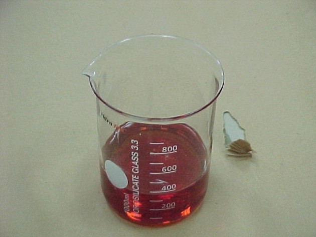 Resina de fenol-formaldehído empleada como aglutinante de los tableros derivados de la madera